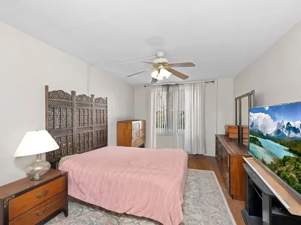 50 Fort Place image 14 of 23