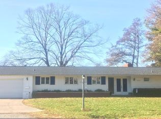 2001 Hagan Blvd, Urbana, IL