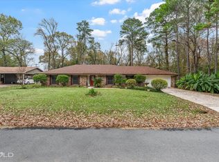 8707 Woodstock Dr, Haughton, LA 71037