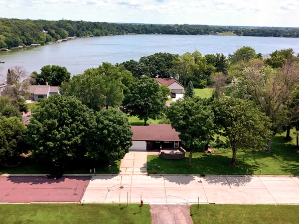 647 Summit Dr, Fairmont, MN 56031