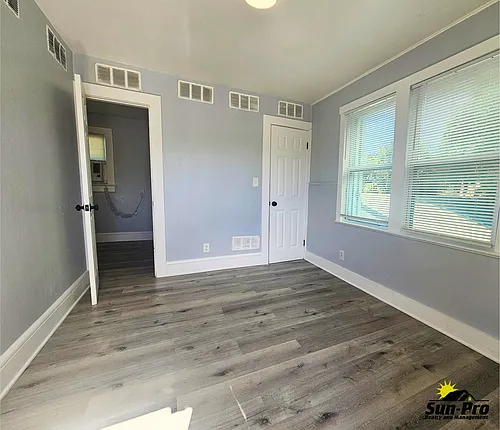 218 N Oleander Ave Photo 1