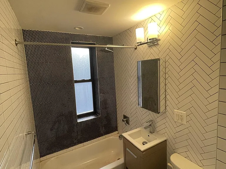 515 W 139th St #7 — Photo 17