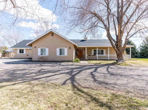 2753 Clapham Ln, Minden, NV 89423