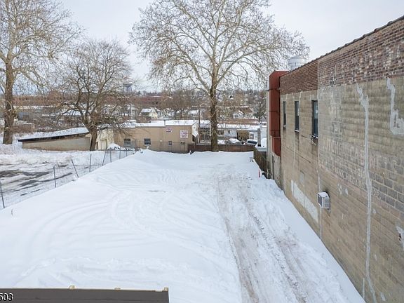 2nd image of 20-22 Washington Ave
