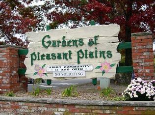 32 Primrose Ct, Toms River, NJ