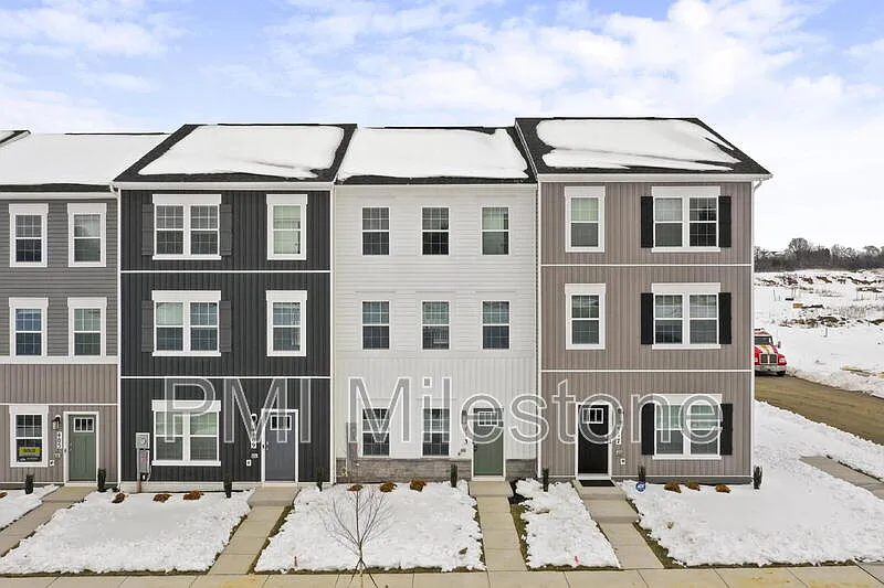 4 bed, 3.5 bath, 1950 sqft, $2,230 — Photo 1
