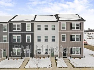 413 Eclipse St, Charles Town, WV 25414