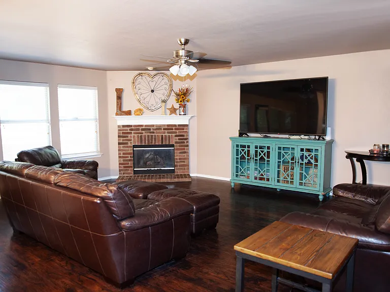 218 Mulberry Dr — Photo 6