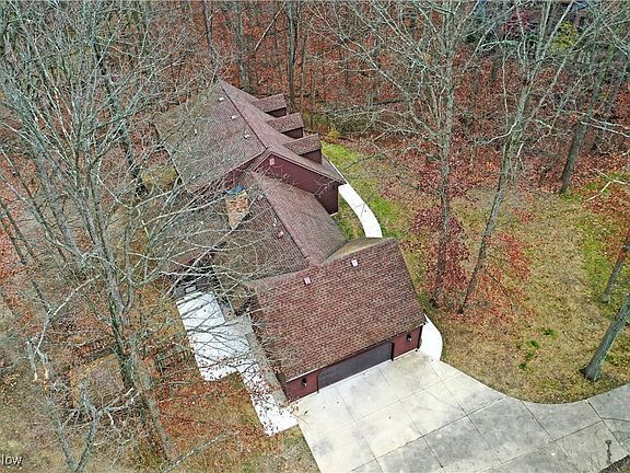 3rd image of 2990 Whispering Pines Dr