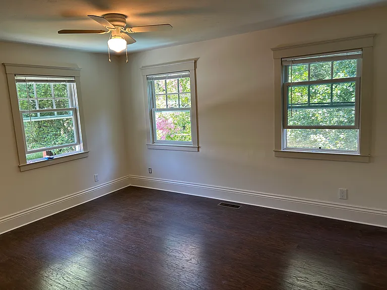500 Meadow Way — Photo 14