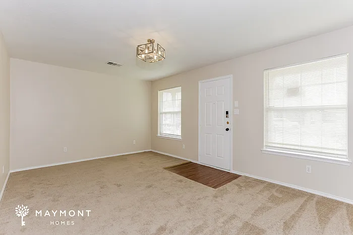 1043 Cheddar Ct — Photo 4