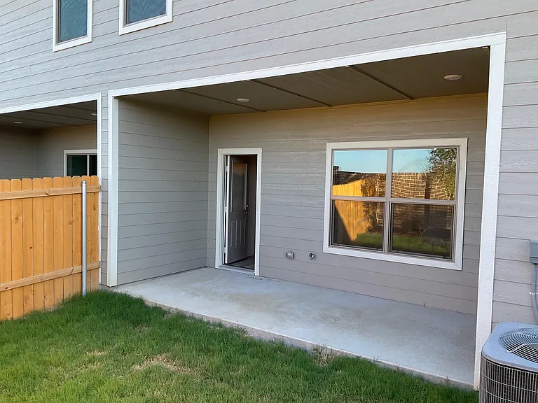 327 Stone Ct — Photo 21
