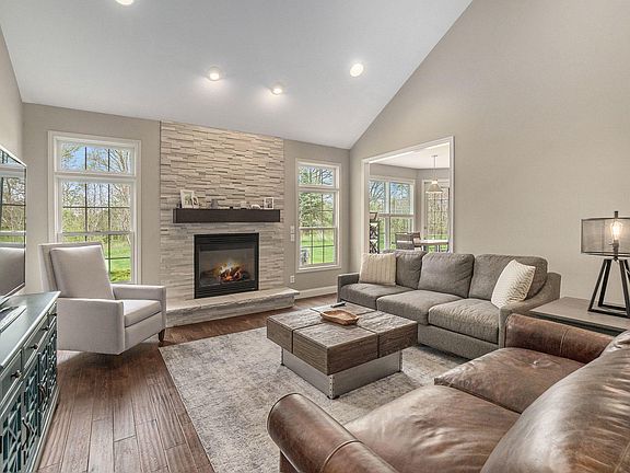4th image of 9275 Marshwood Dr