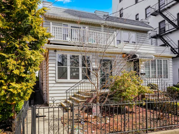 179 Marine Avenue image 1 of 39