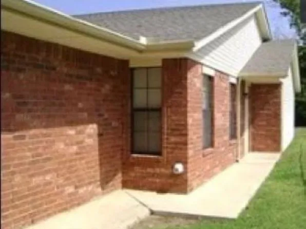 1905B SW E Ave, Lawton, OK 73501