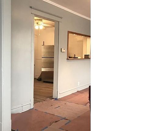 4th image of 1152 E 72nd St #2