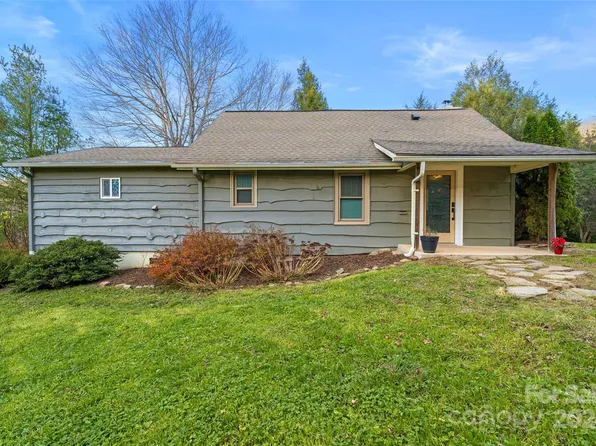 11 Terrapin Dr, Fairview, NC 28730