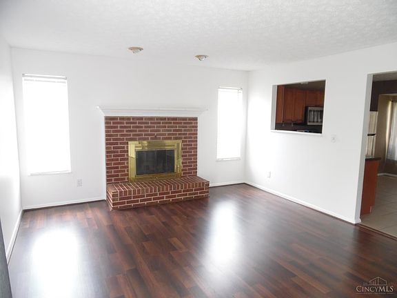 3rd image of 7985 Fawncreek Dr