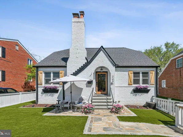 2605 N Lexington St, Arlington, VA 22207