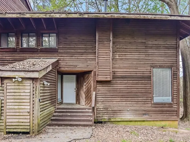 2563 Terrace Trl — Photo 2