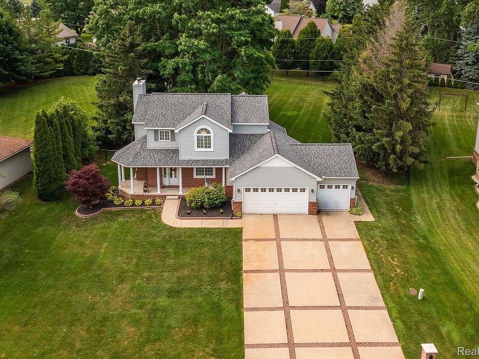 1st image of 11152 Fieldcrest Meadows Ct