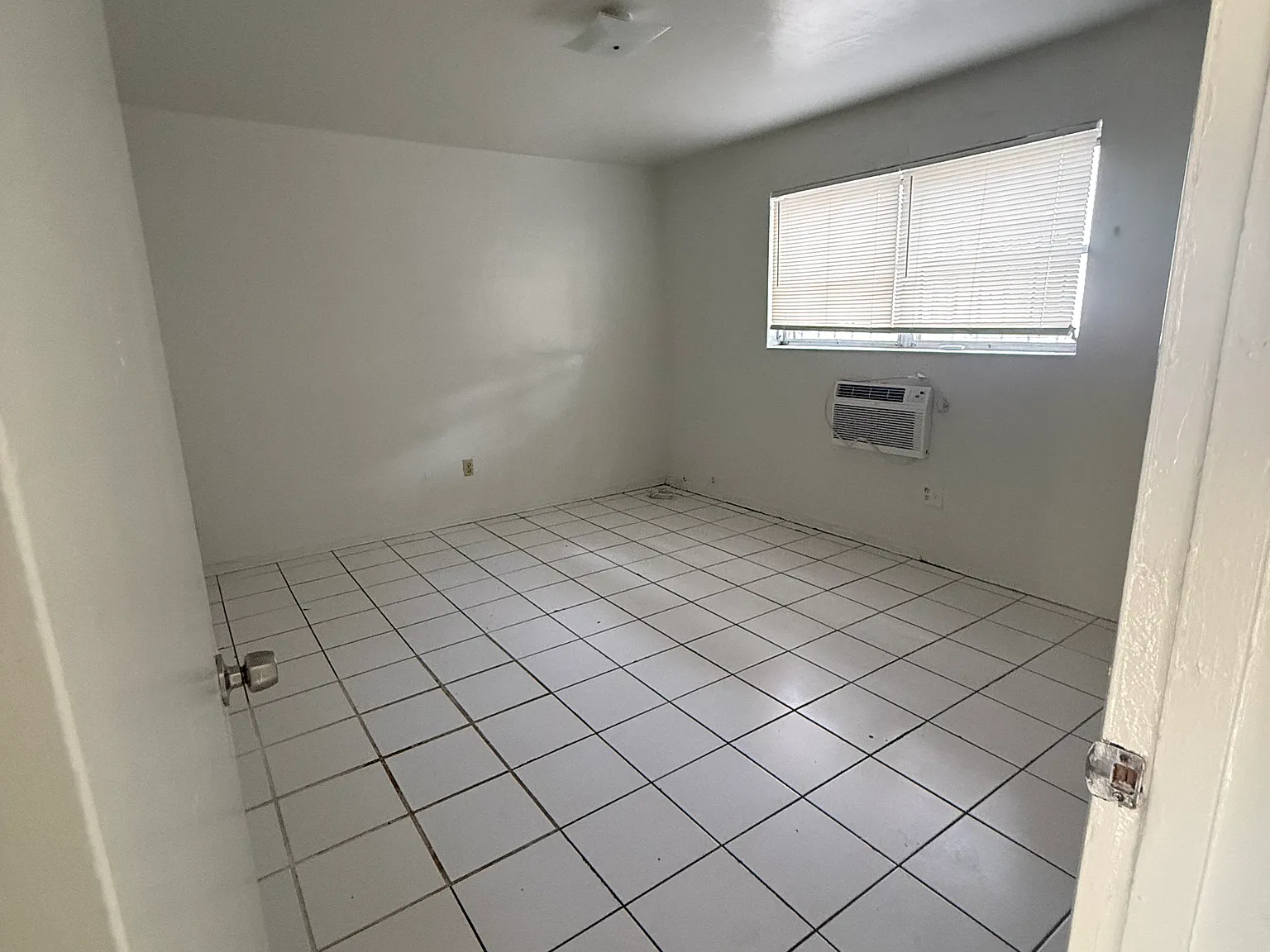 1 bed, $1,600 — Photo 4