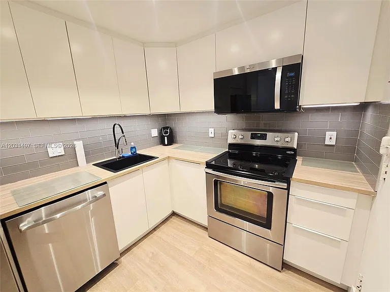 800 West Ave #618 — Photo 3