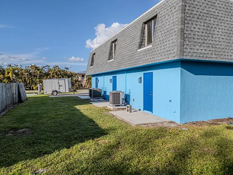 16200 Dublin Cir #3 — Photo 7