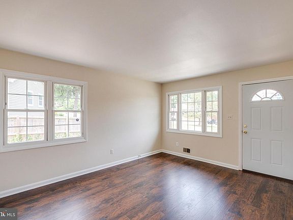 4th image of 15938 Donald Curtis Dr