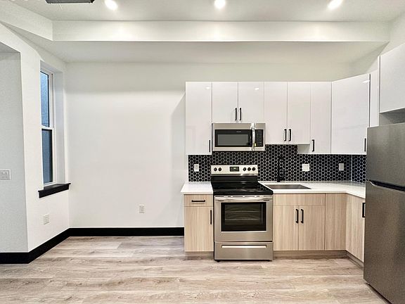 4th image of 105 Callowhill St #C3