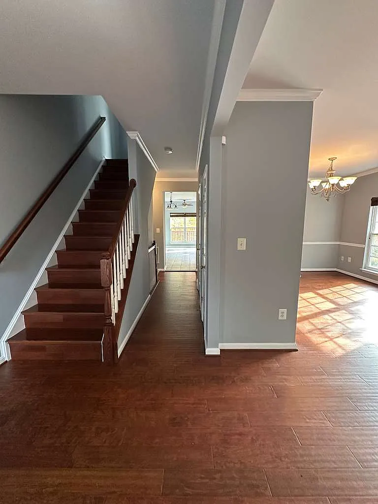 3 bed, 2.5 bath, 2482 sqft, $2,850 — Photo 1