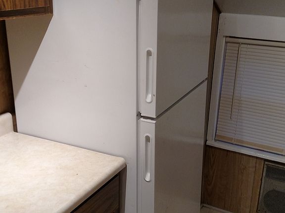 4th image of 323 Ocean Ave