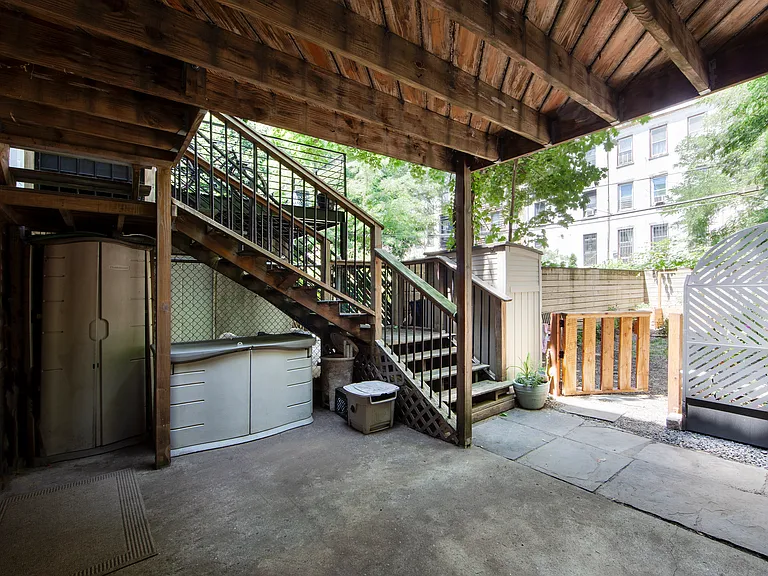131 Decatur St #1 — Photo 7