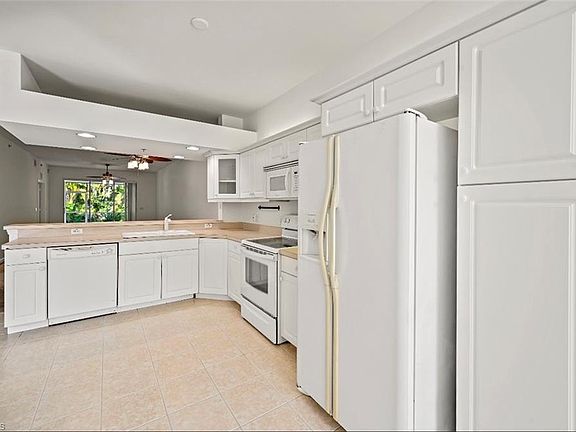 5th image of 2350 Hidden Lake Ct #8501