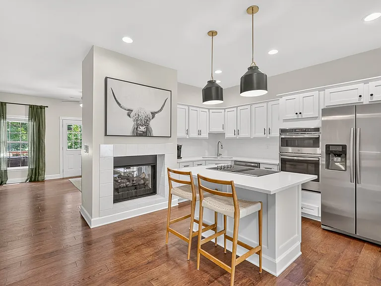 131 Carriage Ct — Photo 25