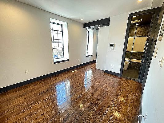 3rd image of 702 Rogers Ave #C7