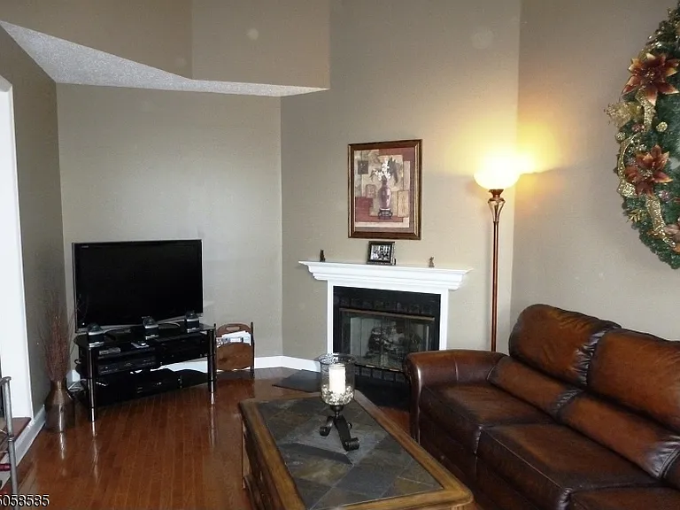 3203 Park Pl — Photo 6