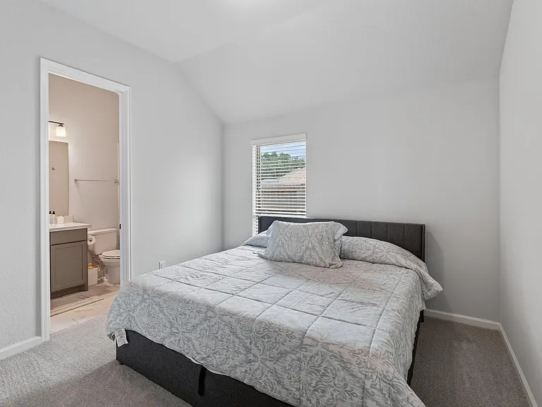 22435 Sawmill Pass Ln — Photo 33