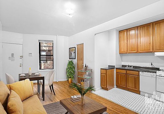 3rd image of 429 E 65th St APT 11