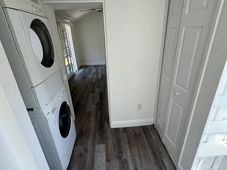 1426 Hicks Ave — Photo 20