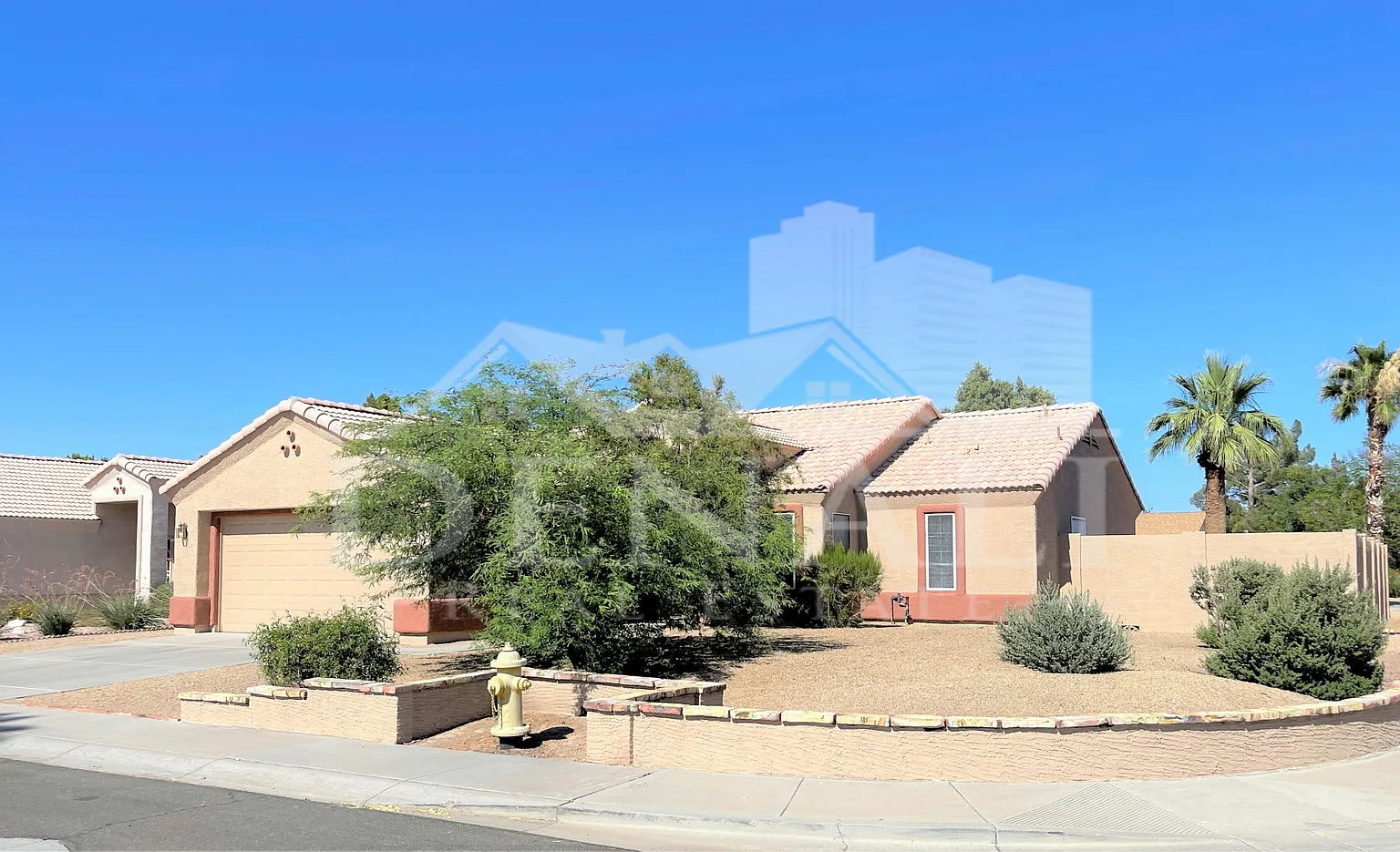 3 bed, 2.0 bath, 1572 sqft, $1,995 — Photo 2