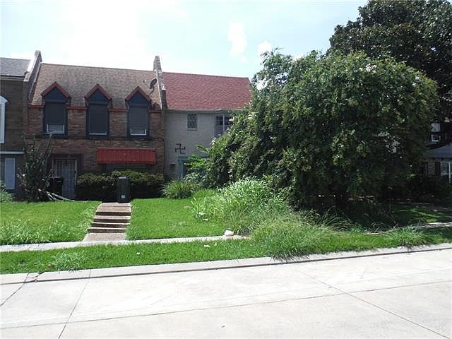 1st image of 4313 Woodland Dr