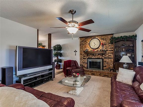 5th image of 2125 Oakvista Cir