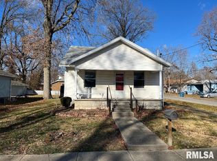 113 Martin St, Benton, IL 62812