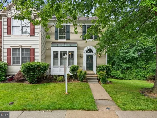 8710 Birkenhead Ct, Laurel, MD 20723