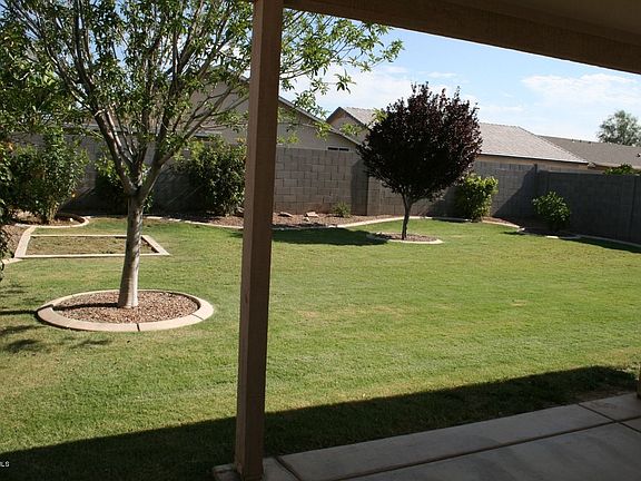 5th image of 4818 E Sandwick Dr
