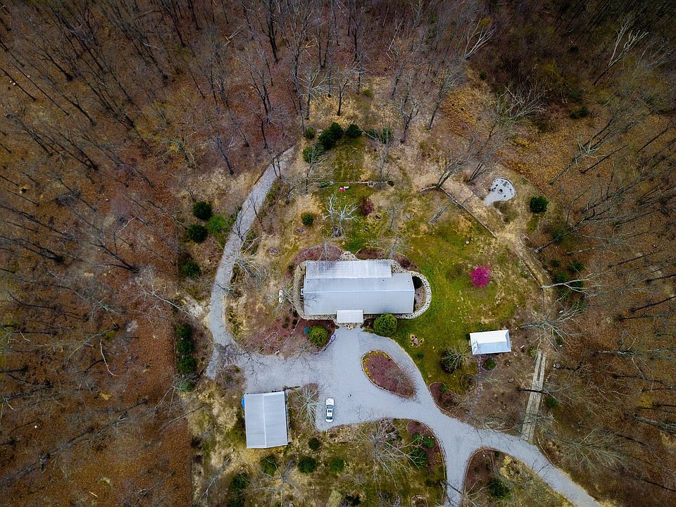 32nd image of 1233 Oliver Dr