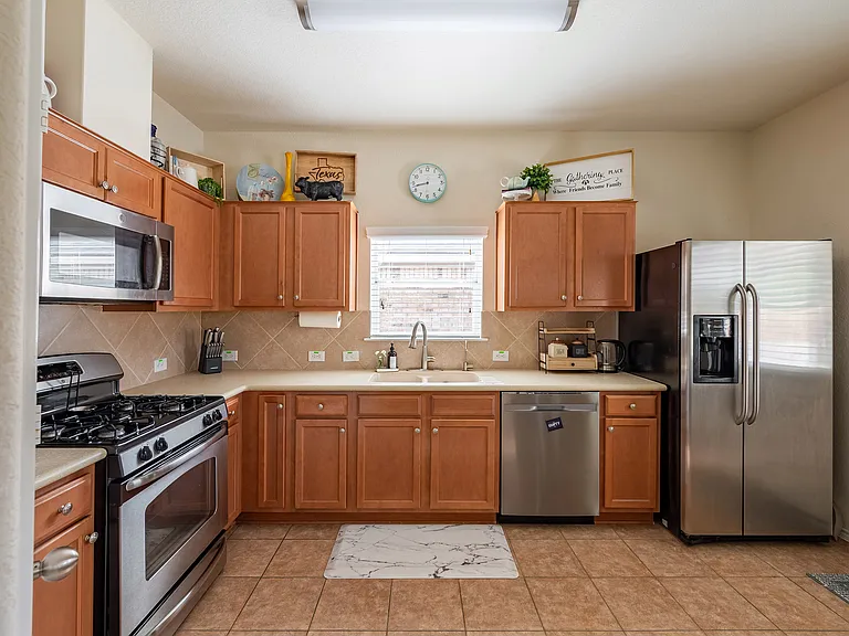 12031 Canyon Falls Dr — Photo 18