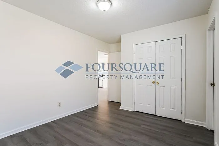 2604 Stewart Dr #B — Photo 15