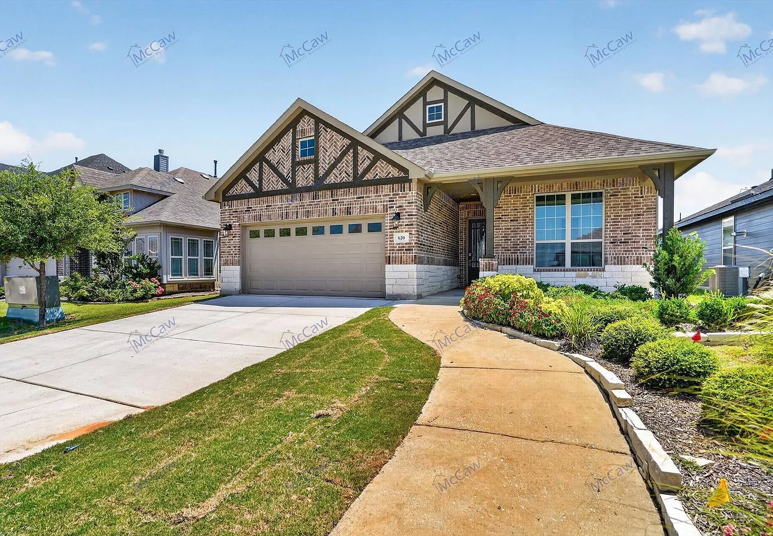 3 bed, 2.0 bath, 1717 sqft, $2,295 — Photo 2
